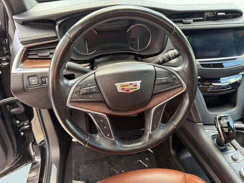 Used 2020 Cadillac XT5 Premium Luxury AWD/4WD image 21