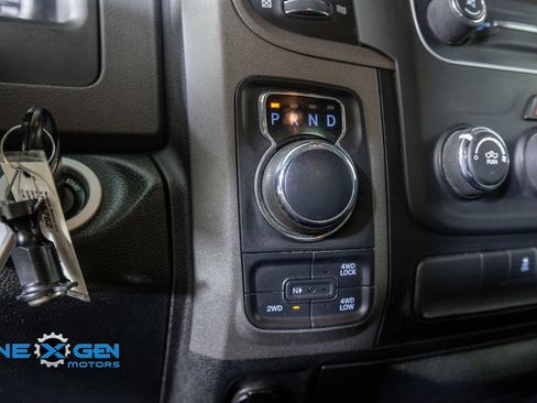 Used 2018 RAM 1500 Express w/ Express Value Package AWD/4WD image 21
