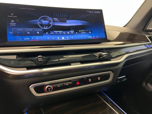 Used 2026 BMW X5 sDrive40i image 28