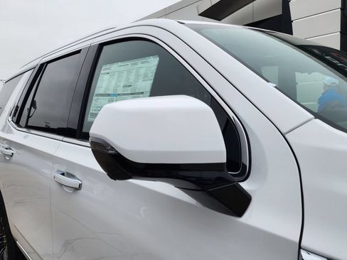 New 2026 GMC Yukon Elevation w/ Elevation Premium Package AWD/4WD image 10