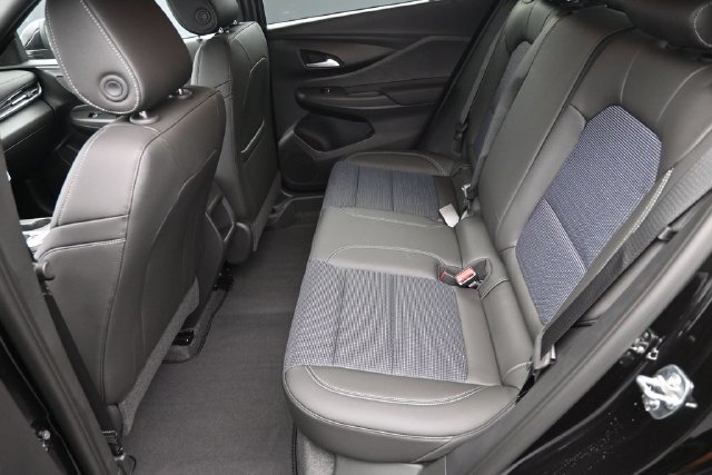 New 2026 Buick Envista Sport Touring w/ Convenience I Package FWD image 15