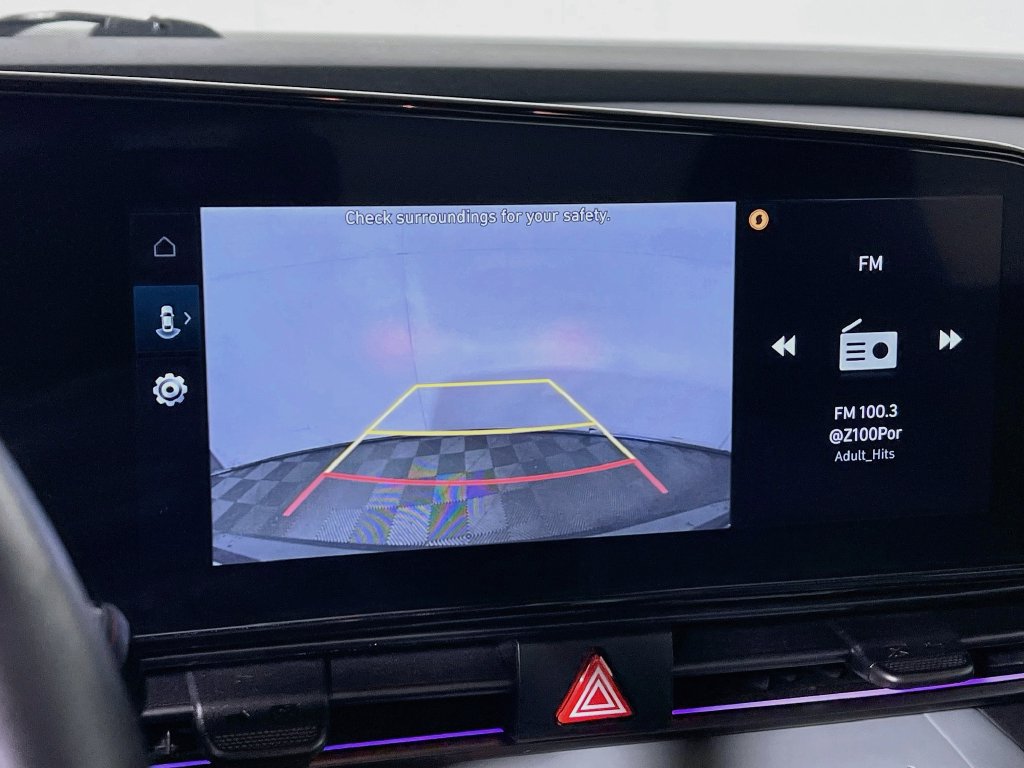 Used 2025 Hyundai Elantra Limited FWD image 13