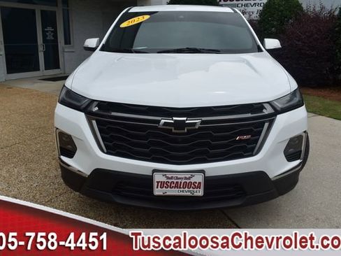 Used 2023 Chevrolet Traverse RS FWD image 4