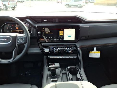 New 2026 GMC Sierra 1500 AT4 w/ AT4 Premium Package AWD/4WD image 13