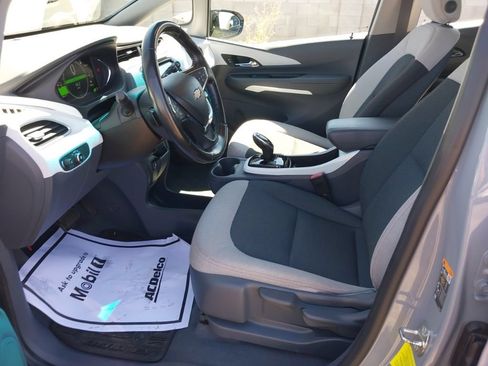 Used 2020 Chevrolet Bolt LT FWD image 6