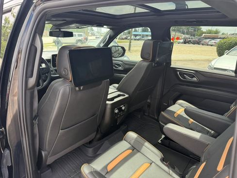 Used 2023 GMC Yukon XL AT4 w/ AT4 Premium Package AWD/4WD image 21