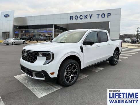 New 2026 Ford Maverick Lariat image 1