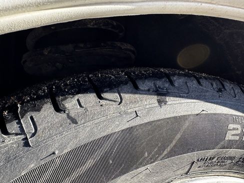 Used 2011 Toyota Avalon Limited image 43