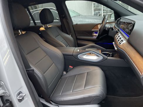 Certified 2025 Mercedes-Benz GLE 450 4MATIC image 48
