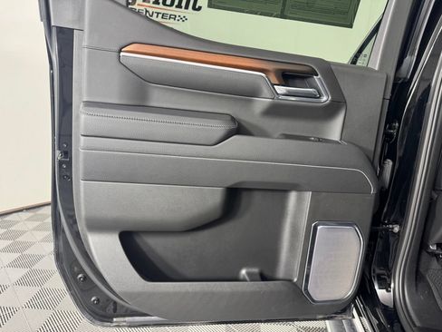 Used 2025 GMC Sierra 1500 Denali AWD/4WD image 31