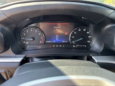 Used 2021 Ford Explorer XLT image 18