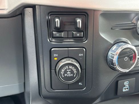 Used 2022 Ford F150 XLT w/ Equipment Group 302A High image 4