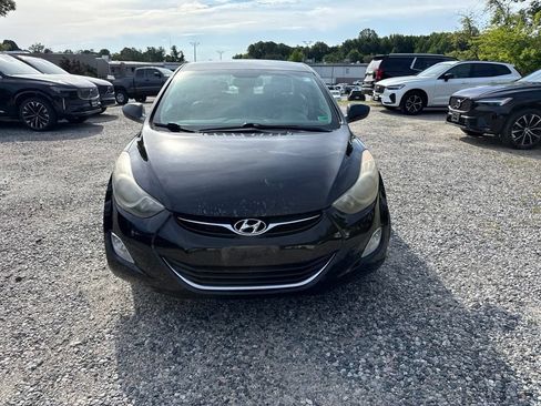 Used 2013 Hyundai Elantra GLS w/ Preferred Pkg FWD image 2