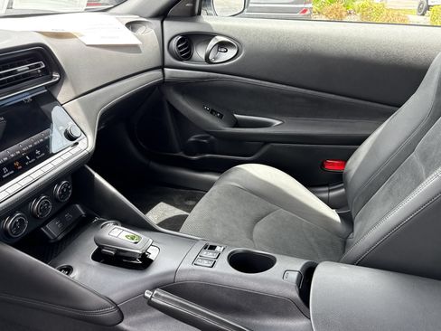 Used 2024 Nissan Z Performance w/ Floor Mat Package RWD image 18