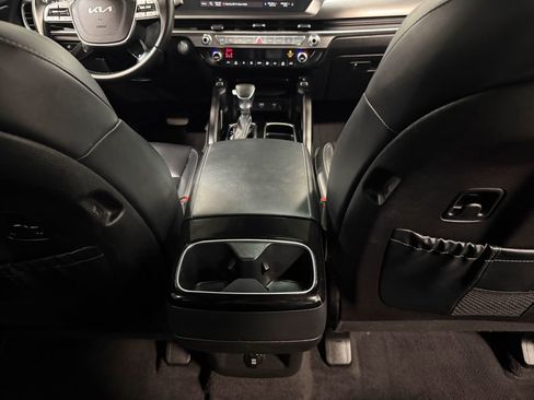 Used 2025 Kia Telluride S AWD/4WD image 71