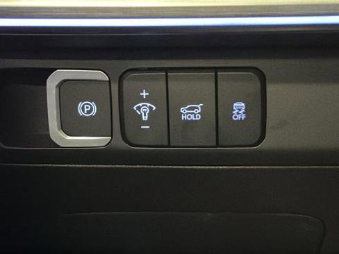 Used 2025 Hyundai Santa Fe Limited image 29