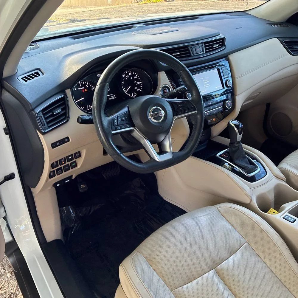 Used 2017 Nissan Rogue SL w/ SL Premium Package AWD/4WD image 26