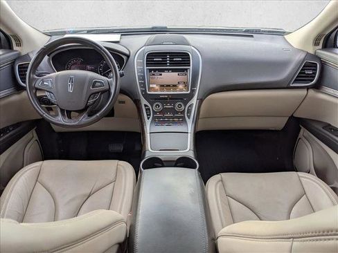 Used 2016 Lincoln MKX Reserve w/ Cargo Utility Package FWD image 17
