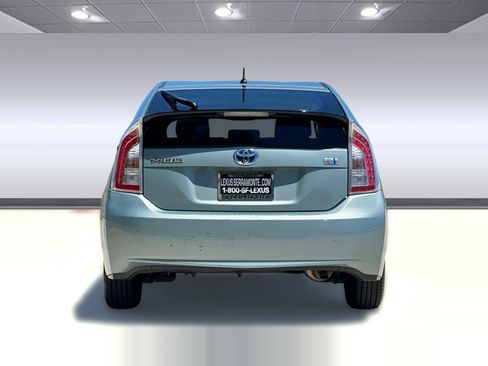 Used 2012 Toyota Prius Two FWD image 9