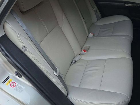 Used 2018 Toyota Avalon XLE Premium image 17