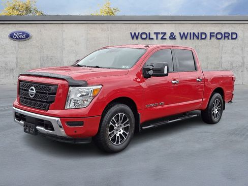 Used 2020 Nissan Titan SV w/ SV Convenience Package image 3