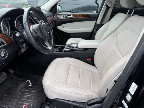 Used 2017 Mercedes-Benz GLS 450 4MATIC image 3