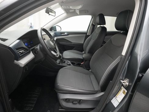 Used 2022 Volkswagen Taos SE image 7