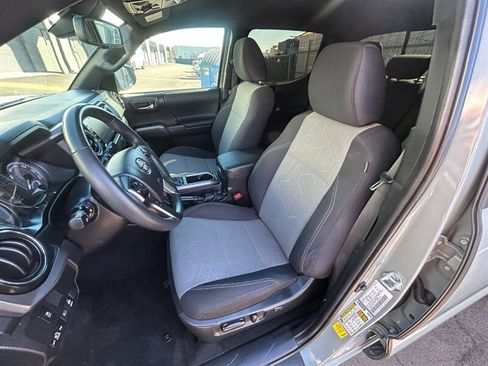 Used 2023 Toyota Tacoma TRD Off-Road w/ Black Out Package (TMS) image 12