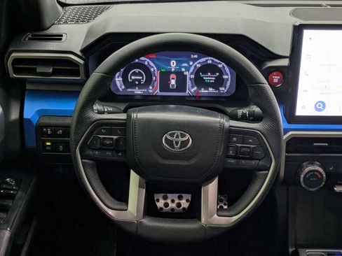Used 2024 Toyota Tacoma TRD Sport image 21