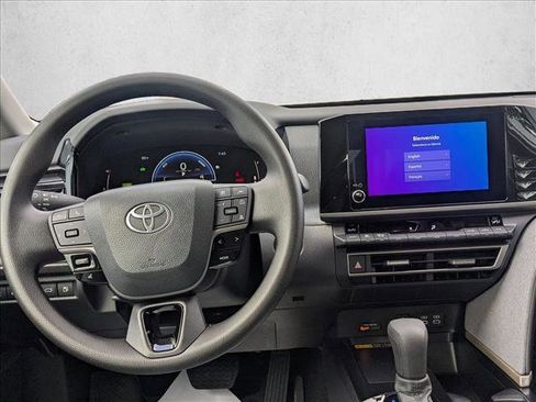 Used 2025 Toyota Camry LE FWD image 15