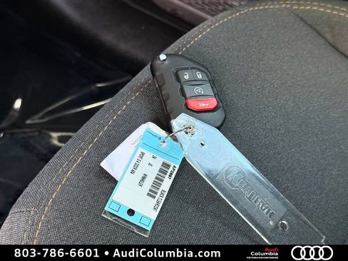 Used 2024 Jeep Wrangler Unlimited Sport AWD/4WD image 36