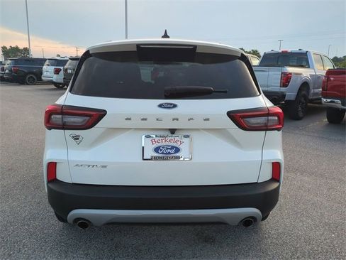 Used 2023 Ford Escape Active image 5