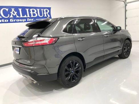 Used 2019 Ford Edge Titanium FWD image 23