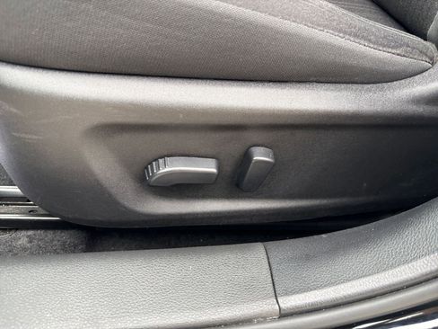 Used 2025 Nissan Altima 2.5 SV FWD image 22