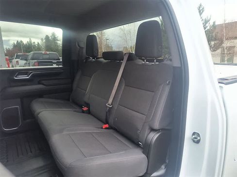 Used 2024 Chevrolet Silverado 3500 LT image 22