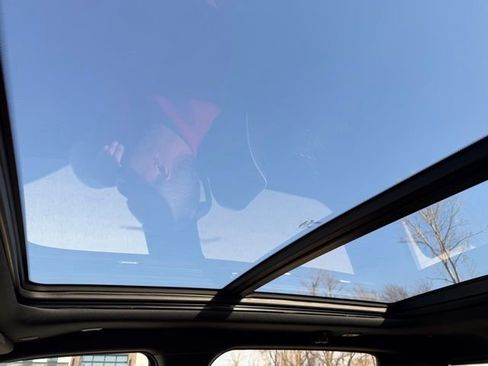 Used 2025 RAM 1500 Laramie w/ Sport Appearance Package image 10