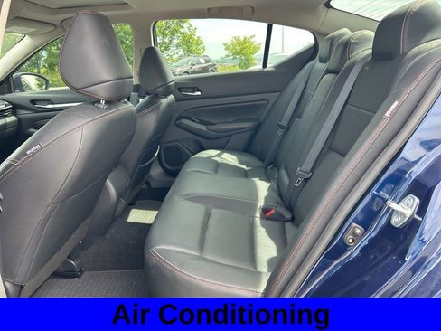 Used 2023 Nissan Altima 2.5 SR w/ SR Premium Package FWD image 7