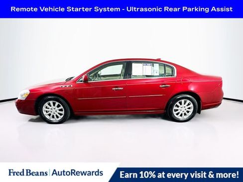 Used 2011 Buick Lucerne CXL w/ Driver Confidence Package FWD image 4