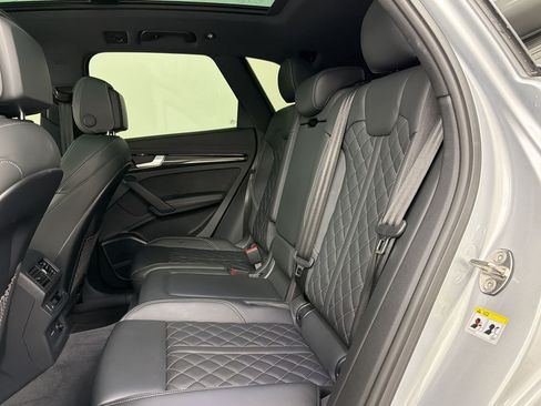 Used 2022 Audi SQ5 Prestige w/ Prestige Package AWD/4WD image 22