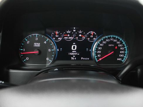 Used 2016 Chevrolet Suburban LTZ image 12