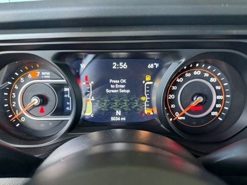 Used 2024 Jeep Wrangler Unlimited Rubicon image 15