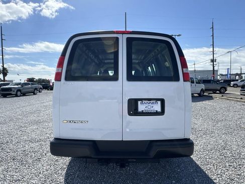 New 2025 Chevrolet Express 2500 w/ Enhanced Convenience Package image 6