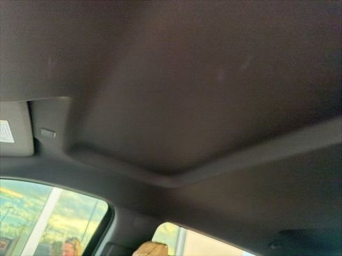 Used 2023 GMC Sierra 1500 Elevation image 8