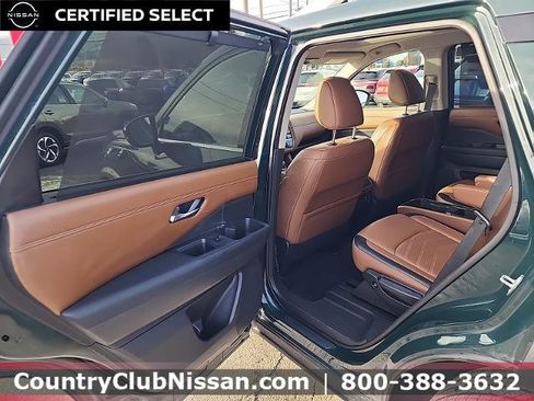 Certified 2022 Nissan Pathfinder Platinum w/ Cargo Package image 23
