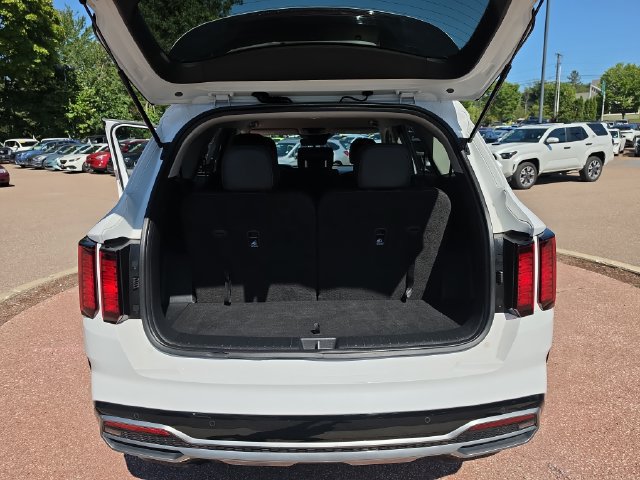 Used 2022 Kia Sorento S FWD image 18