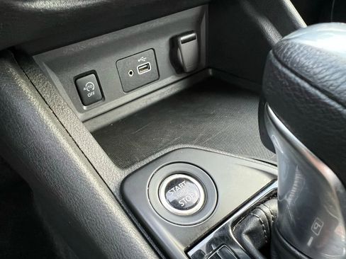 Used 2024 Nissan Sentra S image 25