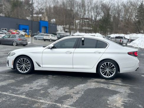 Used 2023 BMW 530i xDrive w/ Premium Package image 3