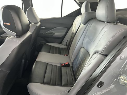 Used 2023 Nissan Kicks SR w/ SR Premium Package FWD image 23