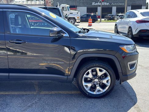 Used 2019 Jeep Compass Limited AWD/4WD image 10