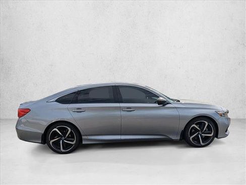Used 2021 Honda Accord Sport image 4
